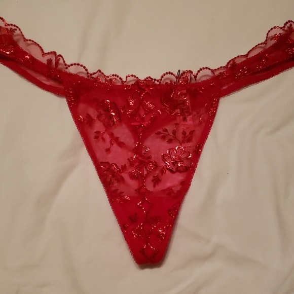 2 Victoria secret woman thong - Picture 7 of 9